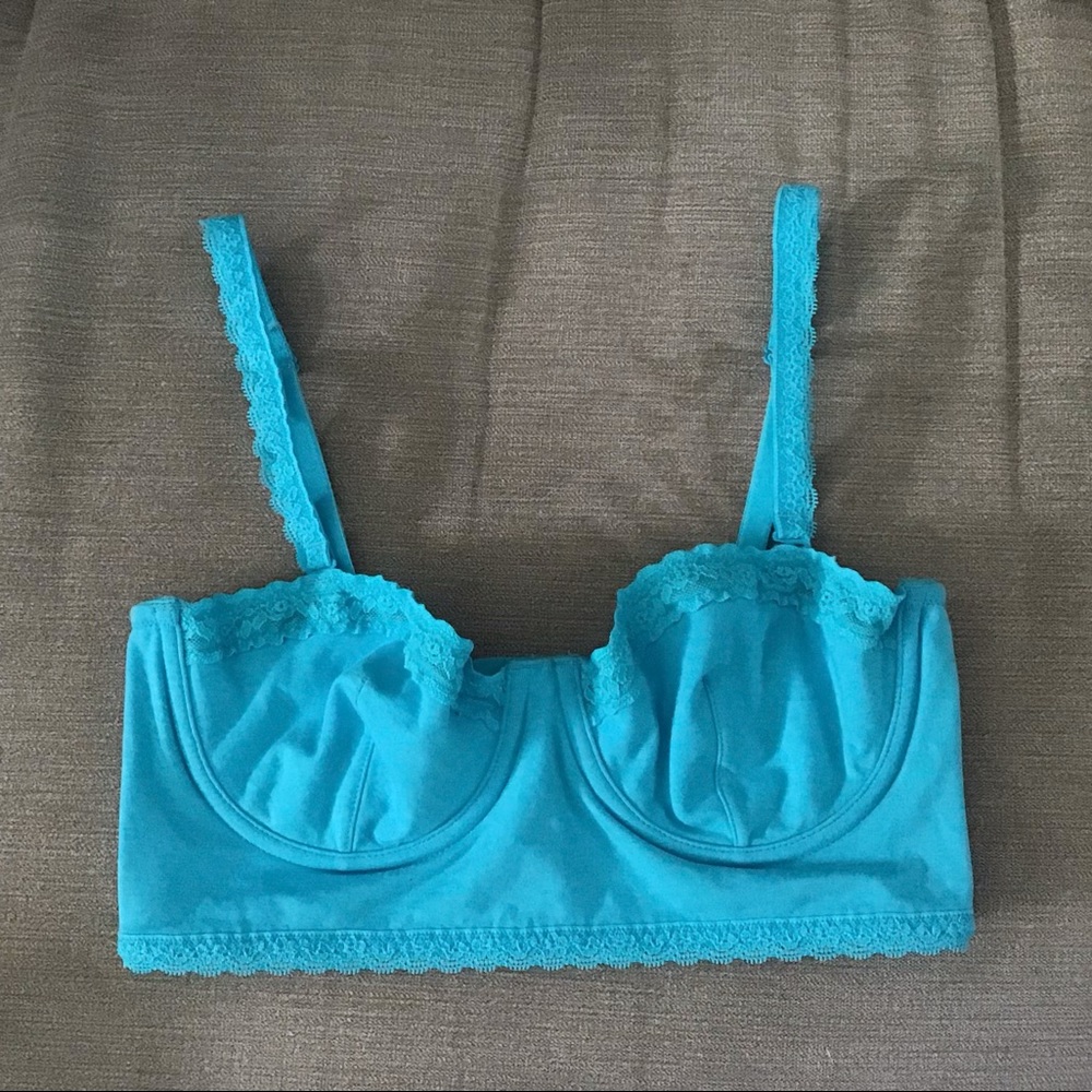 New Victoria Secret Bra size 34B